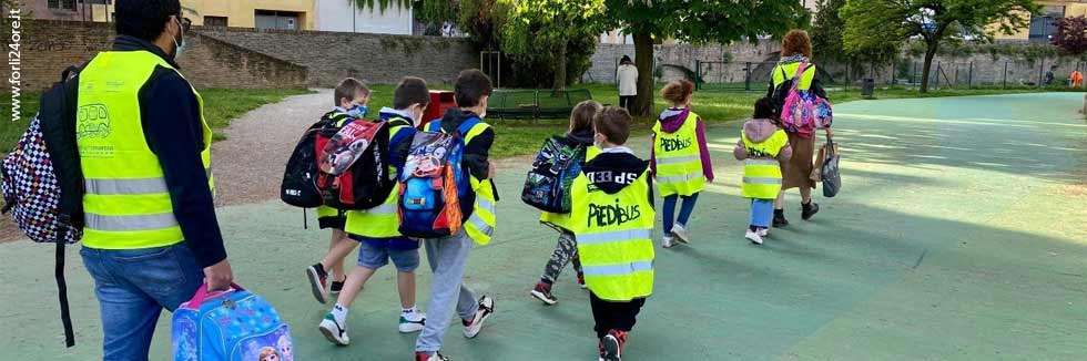 Pedibus: una passeggiata di gruppo per andare a scuola!