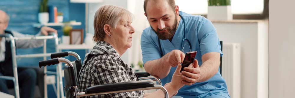 OSS e badante: differenze e sinergie fra le due figure